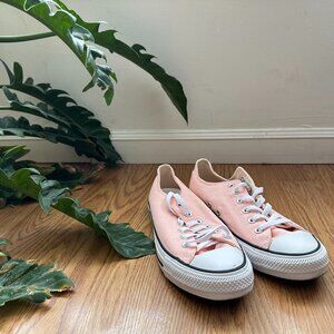 Pink Converse NWT size 10